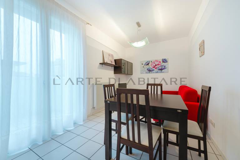 Apartment with patio | City view — photo 2