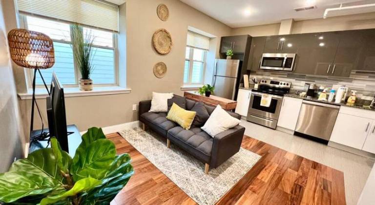Rental apartment | Next to Love Park in Philadelphia, PA