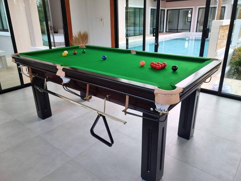 Villa with yard, pool & grill | Perfect for remote work — photo 4