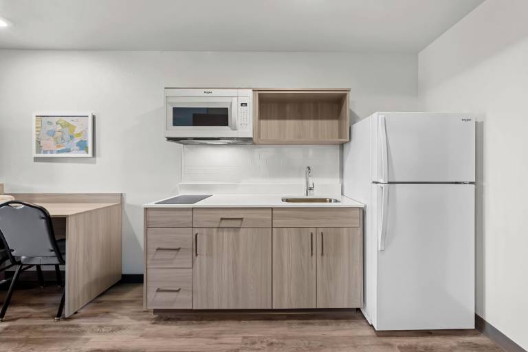 WoodSpring Suites Sumter near Shaw AFB — photo 3