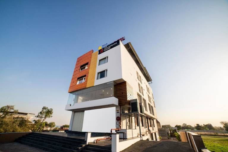 MadStays The Chandigarh House Bhopal