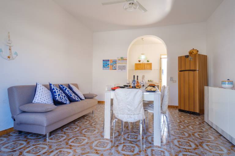 Family-friendly villa with terrace, yard & barbeque | Sea view | Pets allowed — photo 5