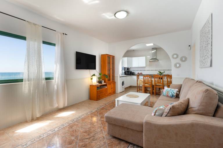 Ferienhaus Buganvilla mit Meerblick und Wi Fi