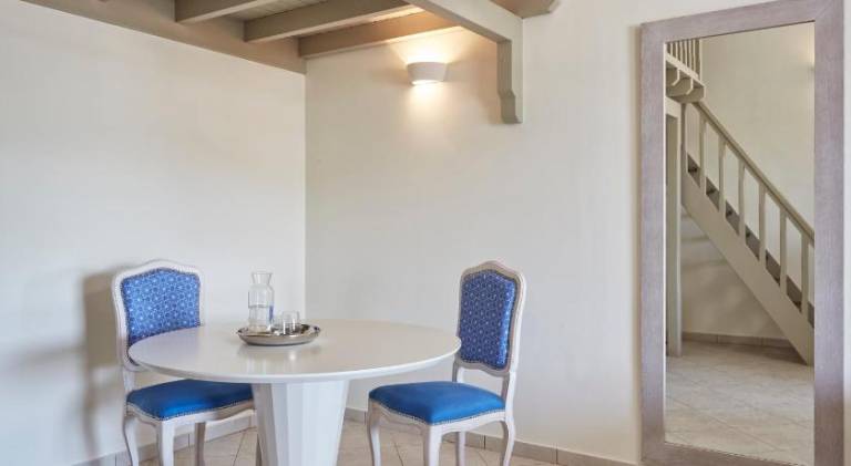 Beautiful serviced apartment with pool & patio | Good for workation | Dogs allowed — photo 3