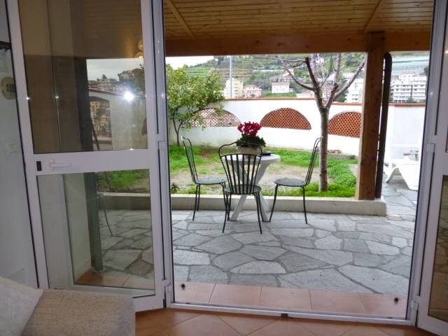 Villa with yard & barbecue — photo 2