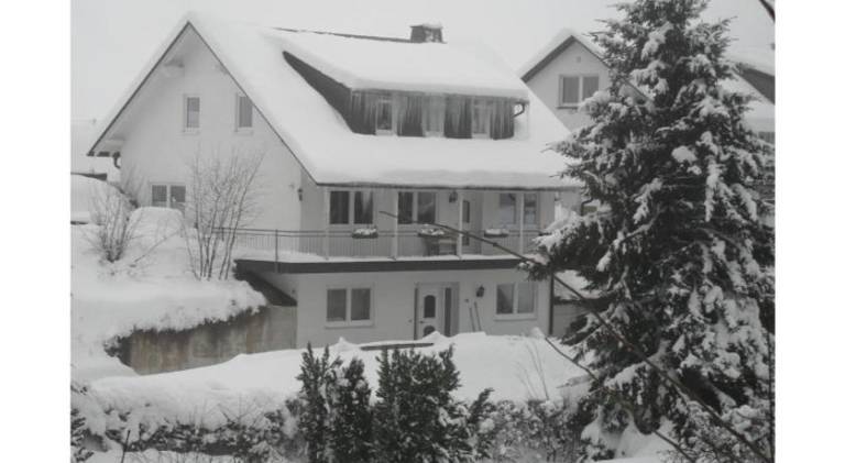 Holiday apartment with yard & terrace in Schmallenberg
