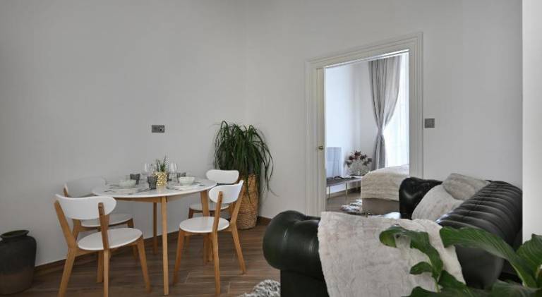 Lovely apartment with hot tub | Near Prague astronomical clock | Dogs allowed — photo 3