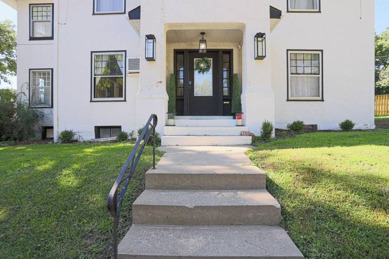 Top Near Creighton University from 102 HomeToGo