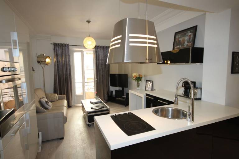 Bollywood to Hollywood/2bed 2bath/1mn Croisette — photo 5