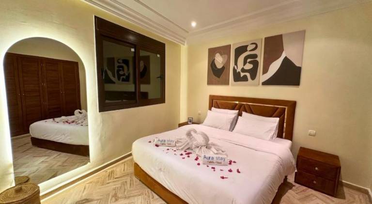 Exclusive Luxury Stay with Pool, Jacuzzi and Service — photo 2
