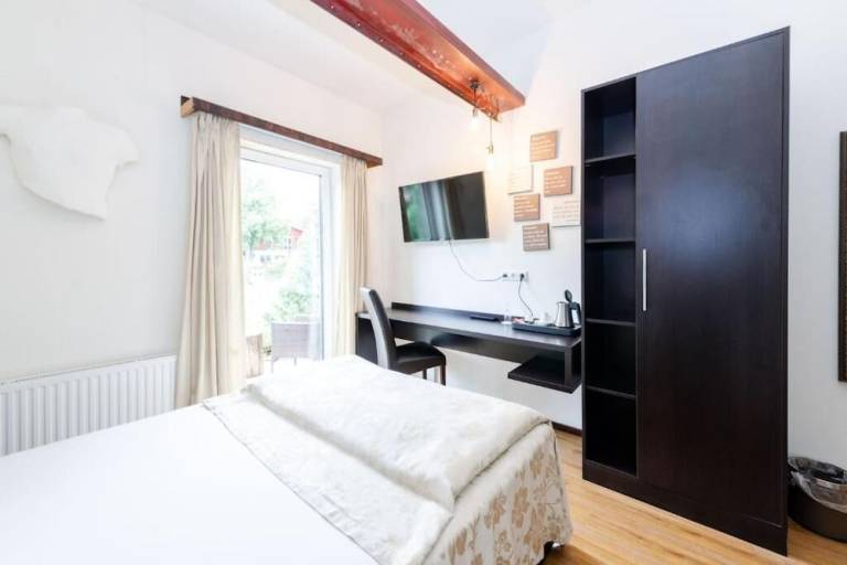 Bed & Breakfast  Eschen