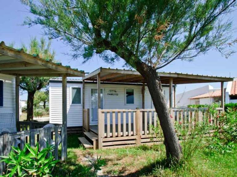 Family-friendly mobile home with terrace, heated pool & grill | Close to the beach | Pets allowed — photo 4