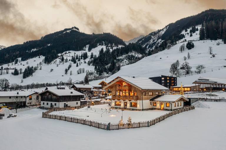 Children-friendly vacation home with sauna, barbecue & private pool | Suitable for remote work | Pets are welcome in Grossarl