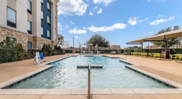 Hampton Inn & Suites Dallas/Plano-East — photo 3