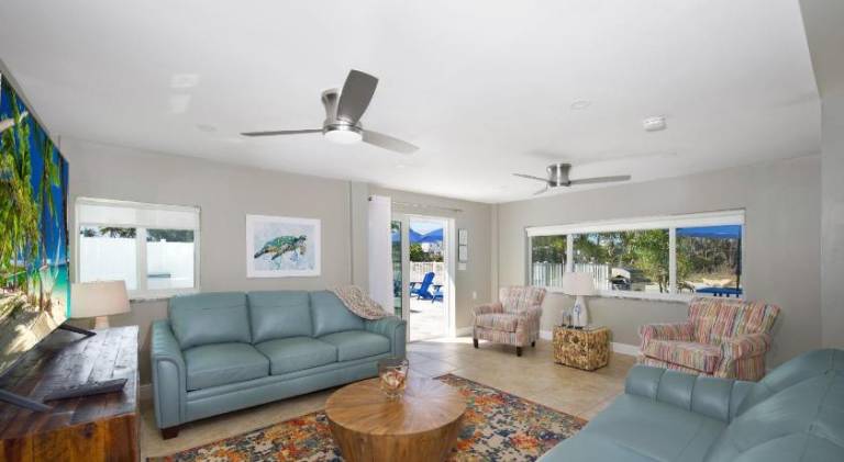 House with pool | Beach nearby | Pet-friendly — photo 4