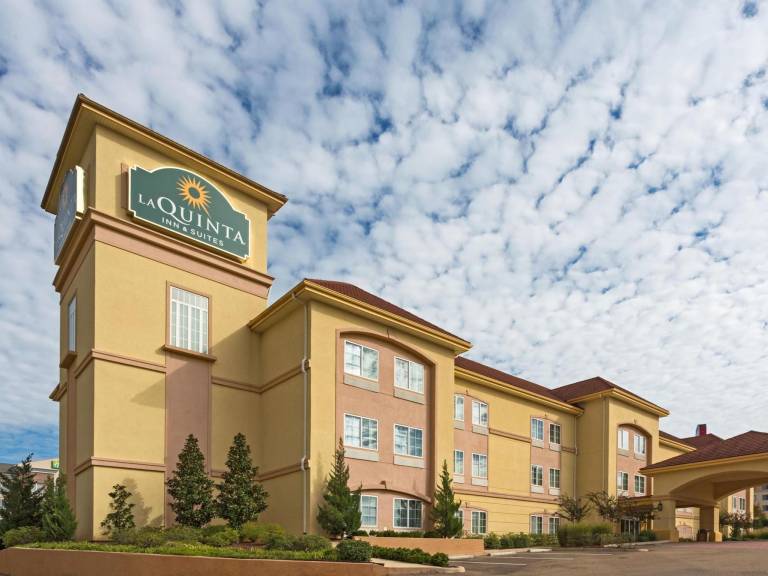 La Quinta Inn & Suites by Wyndham Vicksburg in Vicksburg, MS