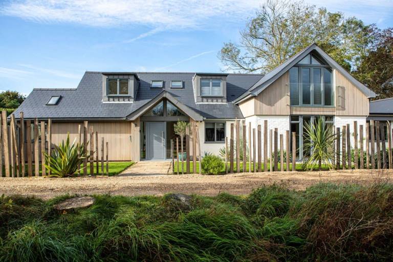 House  Bosham