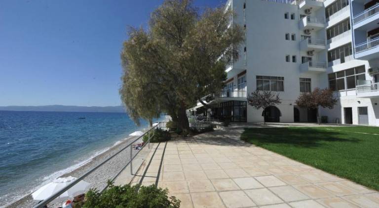 Siagas Beach Hotel in Loutraki-Agioi Theodoroi