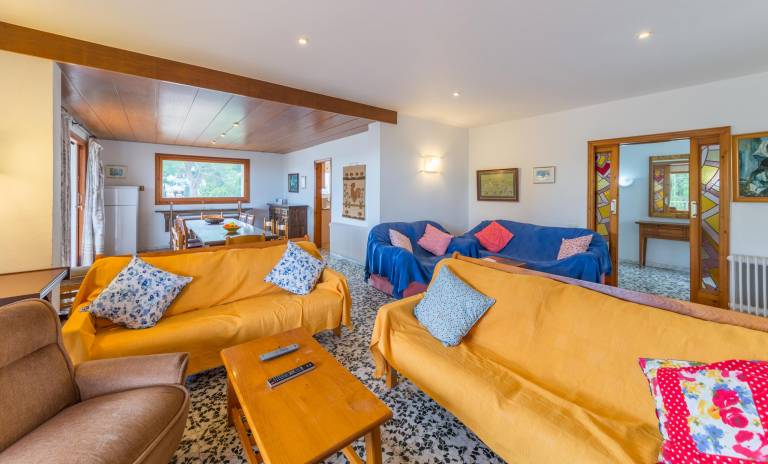 Fully equipped wonderful villa with yard, private pool & patio | Beach nearby | Pets are welcome — photo 3