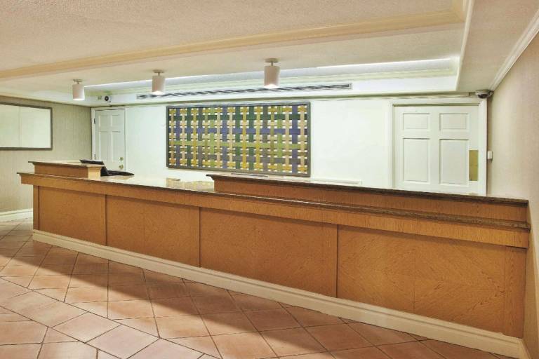 La Quinta Inn Savannah Midtown — photo 5