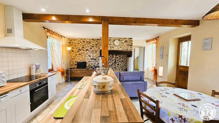 Gite with barbeque, garden & patio | Pet-friendly — photo 2