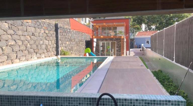 Lovely holiday apartment with pool | Next to Madeira Botanical Garden | Pets allowed in Funchal