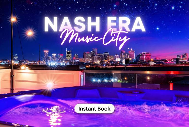 Luxury Stay with Rooftop Views in Prime Location