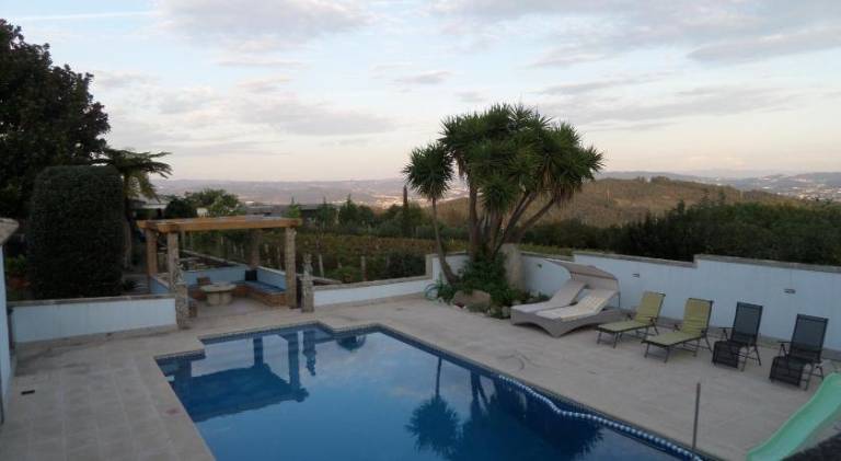 Farm with private pool, garden & barbecue — photo 3