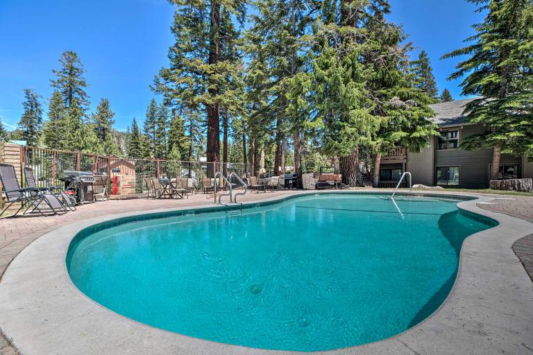 Elegant Mountain-View Condo < 1 Mi to Lifts! — photo 3