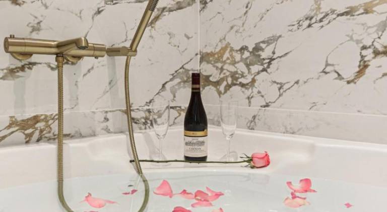 Lavie Maison Hot Tub and AC Near Arc de Triomphe — photo 4