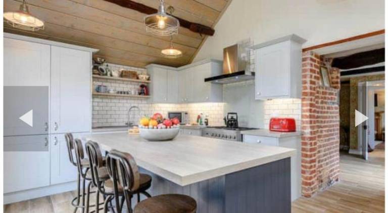 West Cottage. Central, beautiful, 2 mins to beach. — photo 3