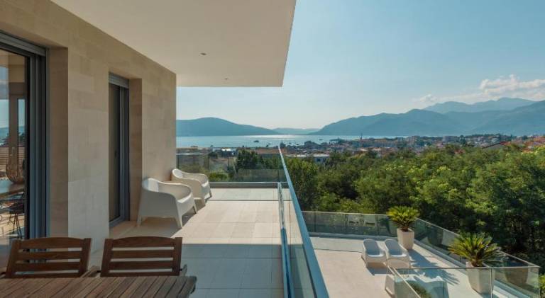 Nice rental apartment with pool, barbeque & yard | Pets are welcome — photo 4