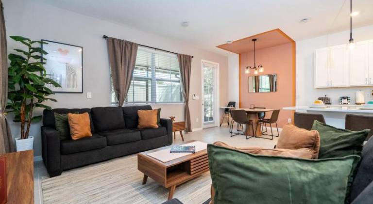 Vacation home with pool | Suitable for remote work | Pet-friendly in Cham