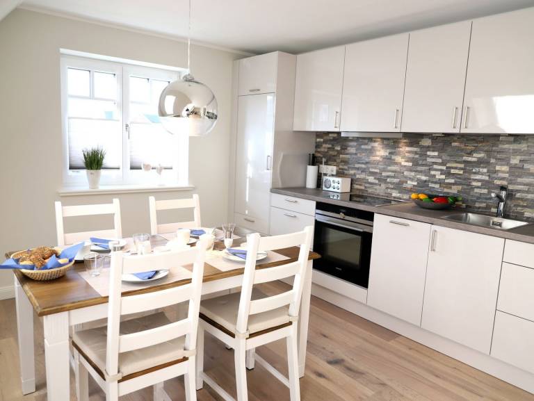 Exklusive Obergeschosswohnung in Westerland mit Süd-Balkon — photo 3