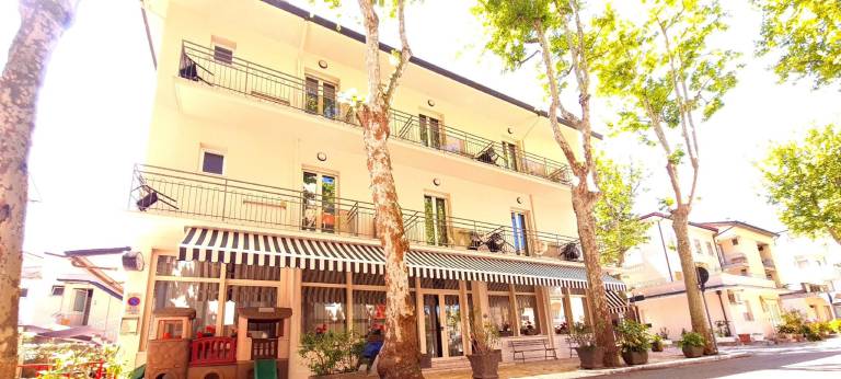 Hotel Villa Tina Easy Stay Room Only — photo 3