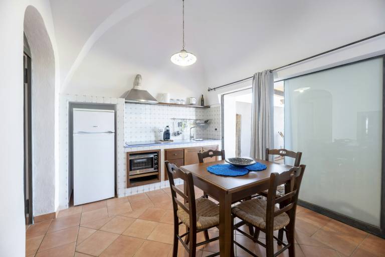 Children-friendly charming house with grill, garden & pool | Water view | Pet-friendly — photo 5