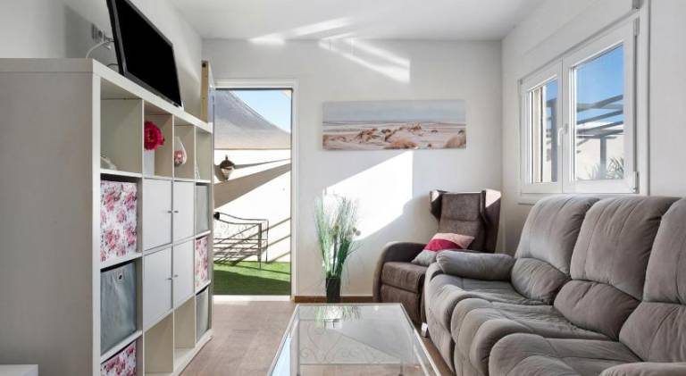 Nice house with barbecue, private pool & yard | Pet-friendly — photo 2