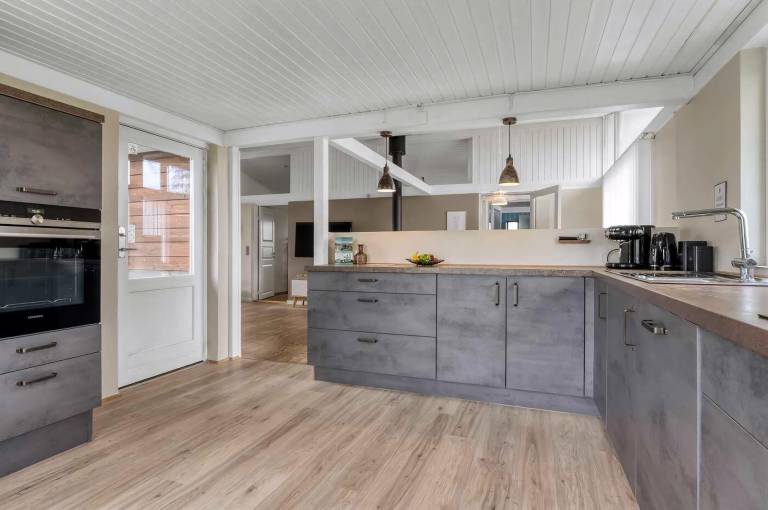 Family-friendly big vacation home with garden, patio & BBQ | Golf view | Next to the beach | Pets are welcome — photo 5