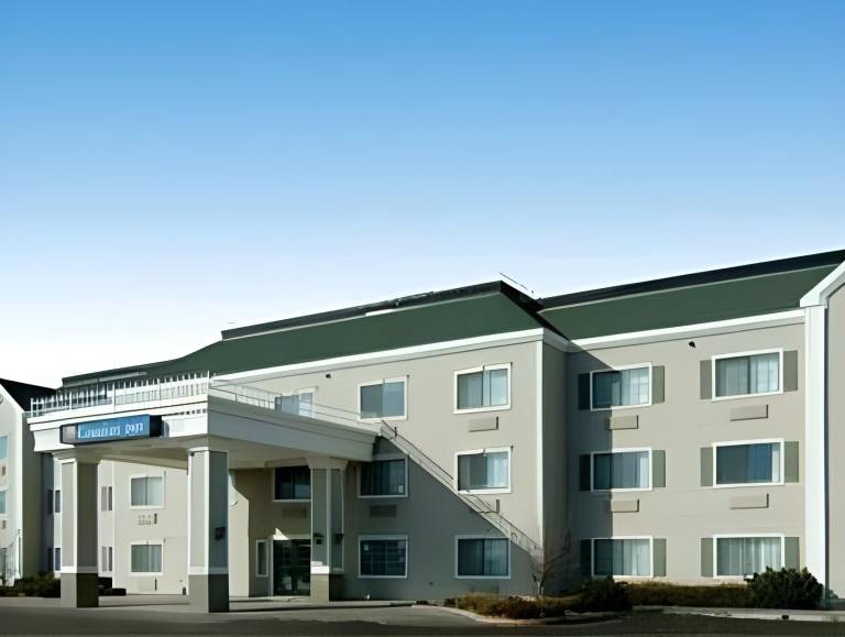 Quality Inn Carlin in Elko, NV