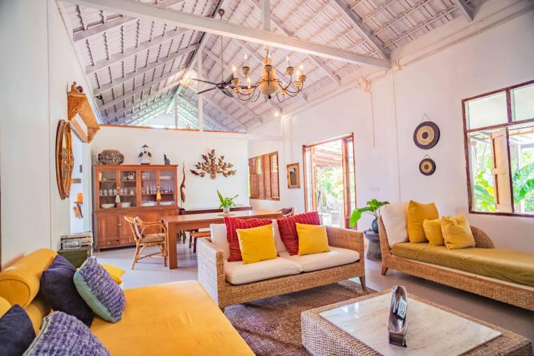 Vacation home with terrace, private pool & yard | Perfect for remote work | Pets are welcome — photo 4