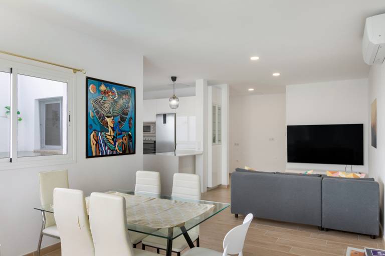 Children-friendly house with patio, fast internet & yard | Next to Castillo de la Luz | Next to the beach | Good for workation | Dogs allowed — photo 5