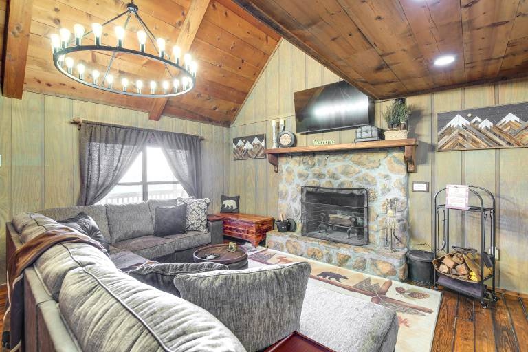 Secluded Sevierville Cabin: Hot Tub & Mtn Views! — photo 5