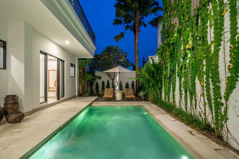 Lindt- 3BDR Villa with Private Pool and Ricefield in Bali