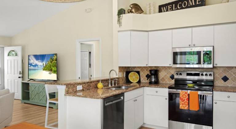 House with pool | Beach nearby | Pet-friendly — photo 5