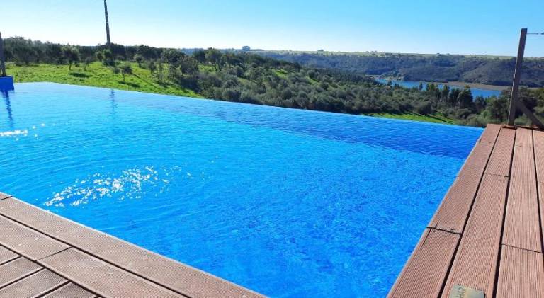 Villa with barbecue, pool & terrace — photo 5