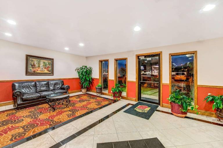 Super 8 By Wyndham Mckinney/Plano Area — photo 4