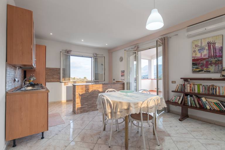 Villa with fast internet, yard & barbeque | Sea view | Dogs allowed — photo 4