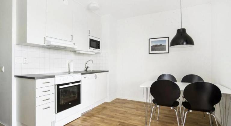 Pleasant serviced apartment with BBQ & pool | Good for workation | Pets allowed — photo 4