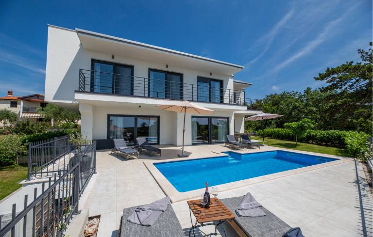 Ferienhaus  Kaldanija