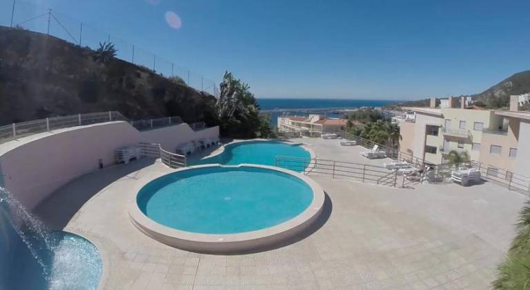 Fully equipped apartment with pool | Next to the beach | Pets allowed in Setubal